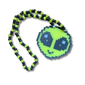Alien perler necklace